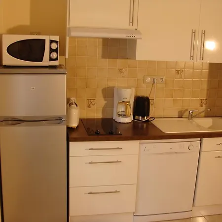 Ξενοδοχείο με διαμερίσματα Le Haut-val Residences Belleme